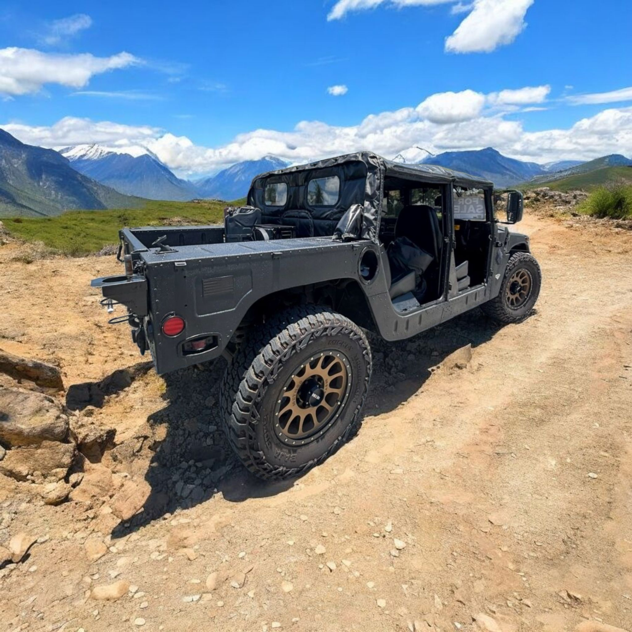 Hummer H1 Rental | Luxury Military-Style Vehicle for Events & Photoshoots - Image 2