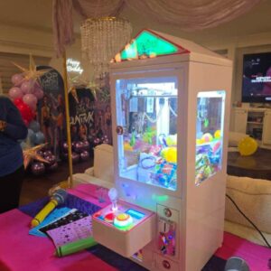 Mini Claw Machine Rental / Table Top Claw Machine Rental South Florida