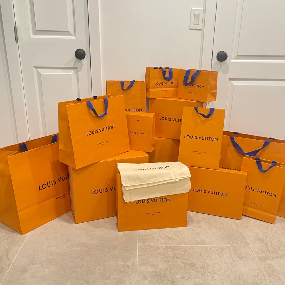 Designer Shopping Bag Rental Miami | Louis Vuitton, Gucci, Chanel & Luxury Brand Prop Rentals - Image 3